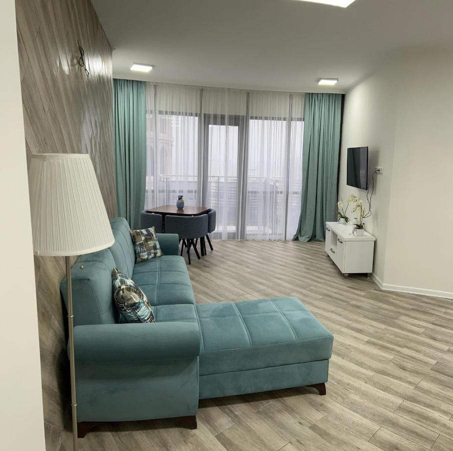 Holiday Lux Sea Towers Batumi Luaran gambar