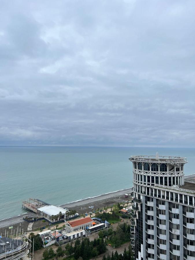 Holiday Lux Sea Towers Batumi Luaran gambar